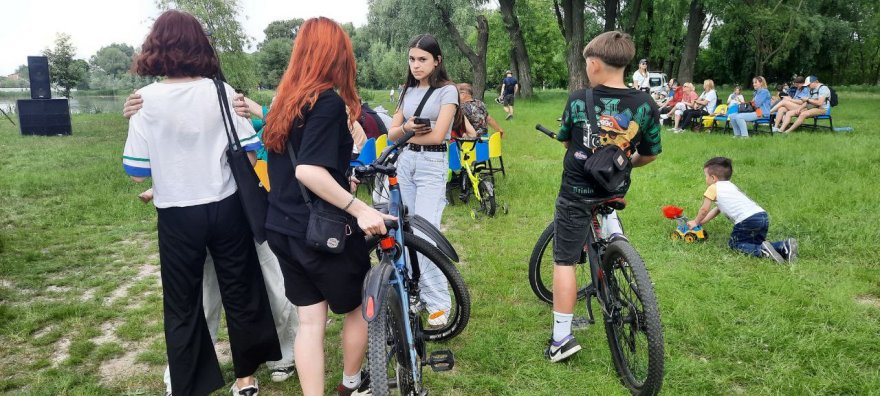 18 травня відбувся Благодійний день вуличної музики на Олесницькому озері 18 травня відбувся Благодійний день вуличної музики на Олесницькому озері