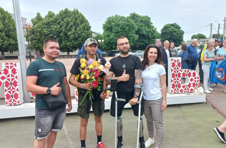 Бориспіль вітав блогера-волонтера Петра Скрипку Бориспіль вітав блогера-волонтера Петра Скрипку