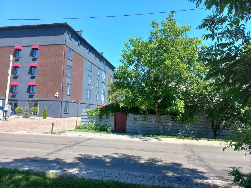 Багатоквартирне майбутнє на вулиці Лисичівка: через що схвильовані мешканці? Багатоквартирне майбутнє на вулиці Лисичівка: через що схвильовані мешканці?