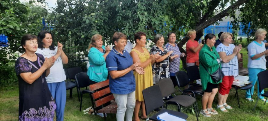Бориспільський міський Центр інтегрованих соціальних послуг нагородив медичних працівників колективу та всіх дотичних до цієї сфери Бориспільський міський Центр інтегрованих соціальних послуг нагородив медичних працівників колективу та всіх дотичних до цієї сфери