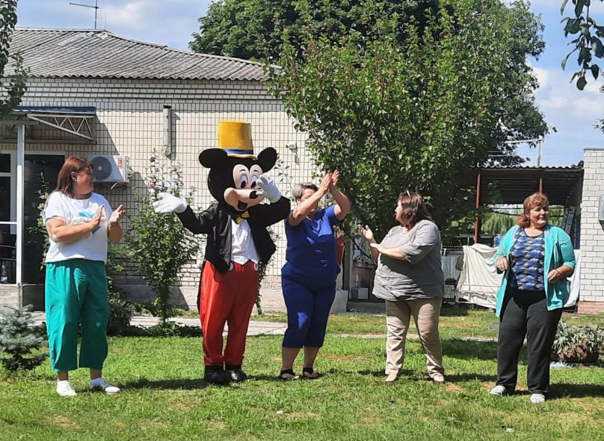 Бориспільський міський Центр інтегрованих соціальних послуг нагородив медичних працівників колективу та всіх дотичних до цієї сфери Бориспільський міський Центр інтегрованих соціальних послуг нагородив медичних працівників колективу та всіх дотичних до цієї сфери