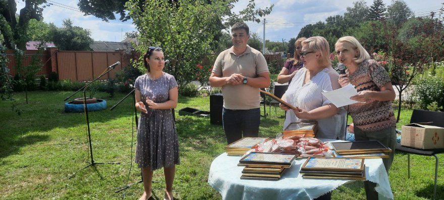 Бориспільський міський Центр інтегрованих соціальних послуг нагородив медичних працівників колективу та всіх дотичних до цієї сфери Бориспільський міський Центр інтегрованих соціальних послуг нагородив медичних працівників колективу та всіх дотичних до цієї сфери