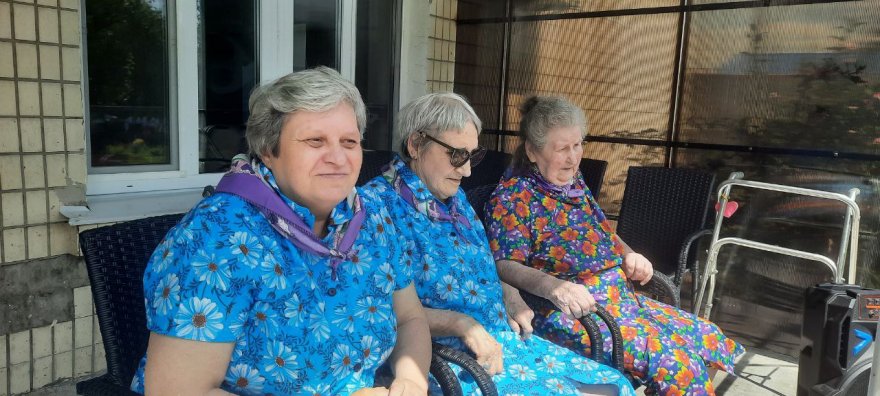 Бориспільський міський Центр інтегрованих соціальних послуг нагородив медичних працівників колективу та всіх дотичних до цієї сфери Бориспільський міський Центр інтегрованих соціальних послуг нагородив медичних працівників колективу та всіх дотичних до цієї сфери