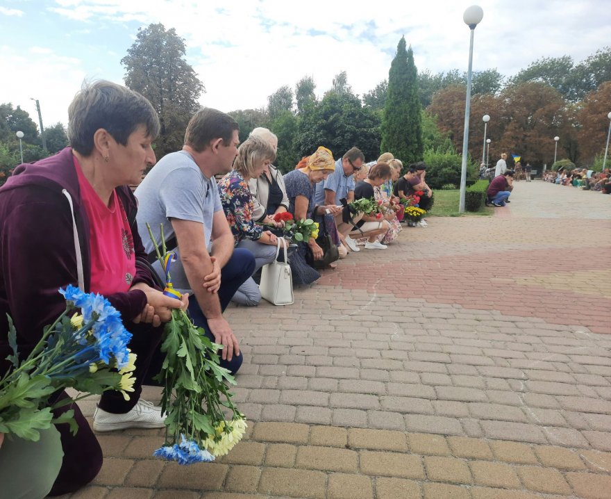 Бориспільська громада попрощалася із 41-річним захисником Сергієм Шадурою Бориспільська громада попрощалася із 41-річним захисником Сергієм Шадурою