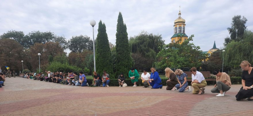 Бориспільська громада попрощалася із 41-річним захисником Сергієм Шадурою Бориспільська громада попрощалася із 41-річним захисником Сергієм Шадурою