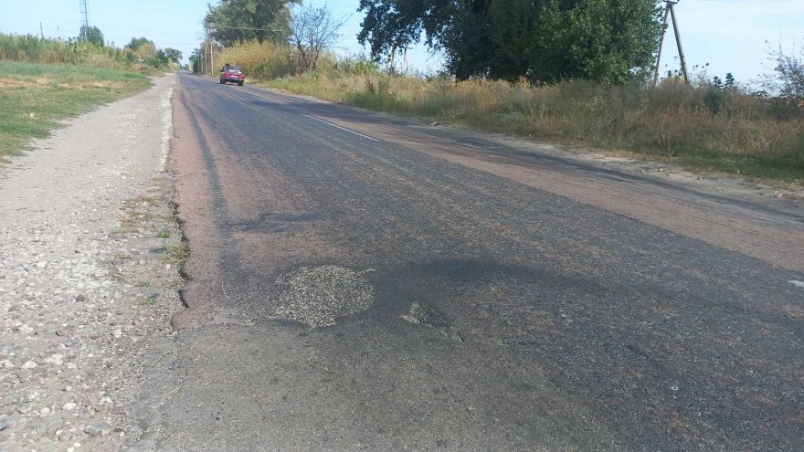 Дорогу на Глибоке частково відремонтували