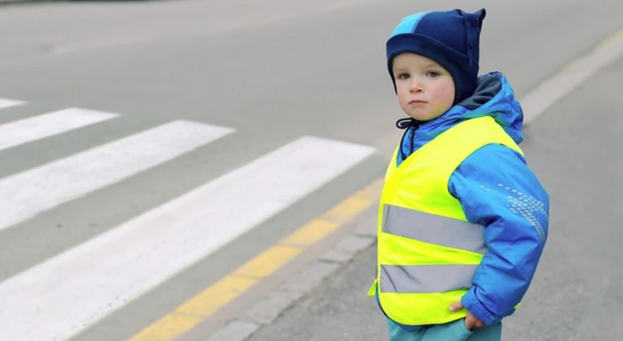 Як носити світловідбивачі, щоб бути помітним на дорозі