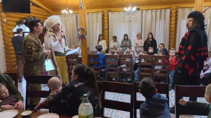 Різдвяна казка на сучасний лад — свято бориспільським дітям від захисників 