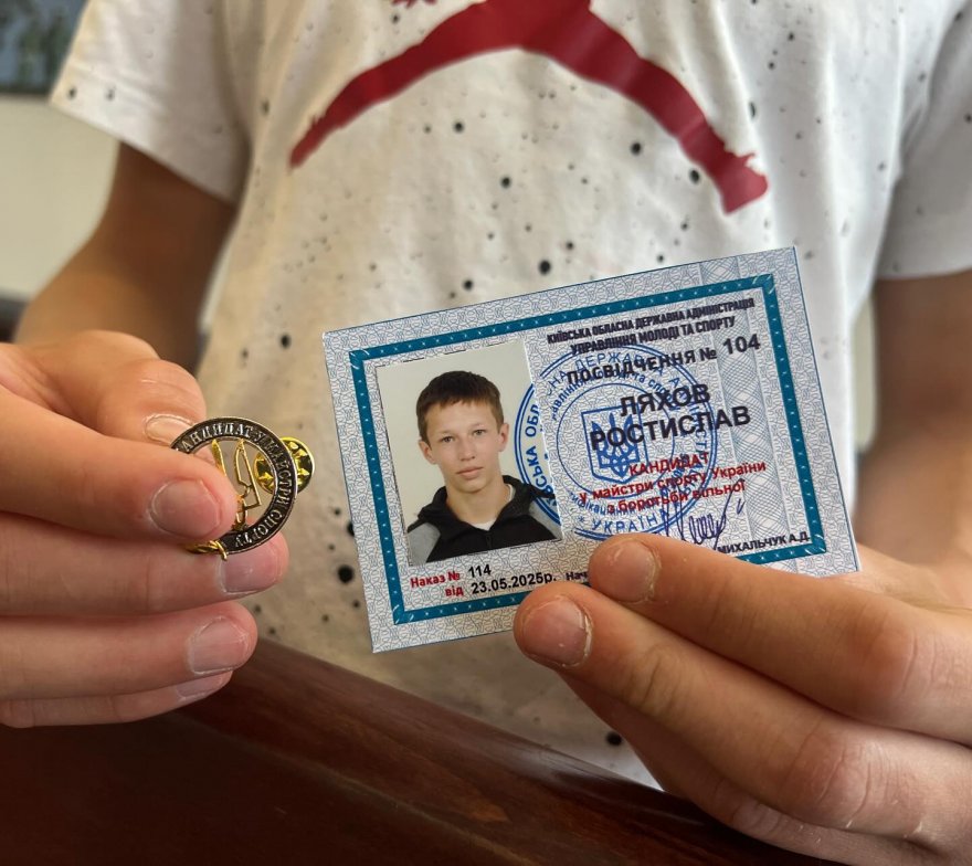Велика нагорода для юного спортсмена: 13-річний Ростислав Ляхов став кандидатом у майстри спорту з вільної боротьби