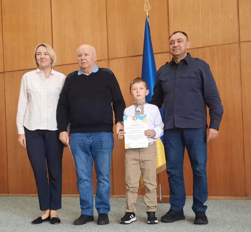 У Борисполі вручили сертифікати на отримання стипендії міської ради обдарованій учнівській молоді У Борисполі вручили сертифікати на отримання стипендії міської ради обдарованій учнівській молоді