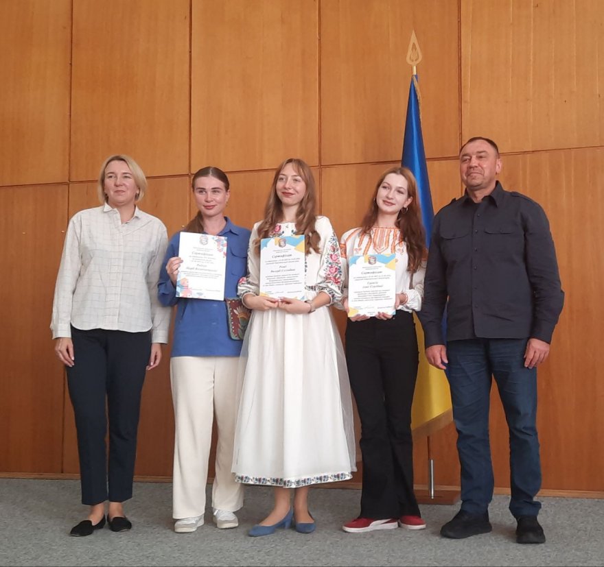 У Борисполі вручили сертифікати на отримання стипендії міської ради обдарованій учнівській молоді У Борисполі вручили сертифікати на отримання стипендії міської ради обдарованій учнівській молоді