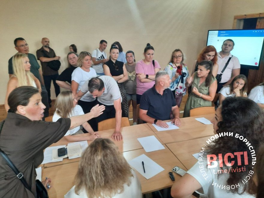 Чи виселять Гірський ліцей назавжи: батьки відвойовують у влади право на навчання дітей у рідних стінах Чи виселять Гірський ліцей назавжи: батьки відвойовують у влади право на навчання дітей у рідних стінах