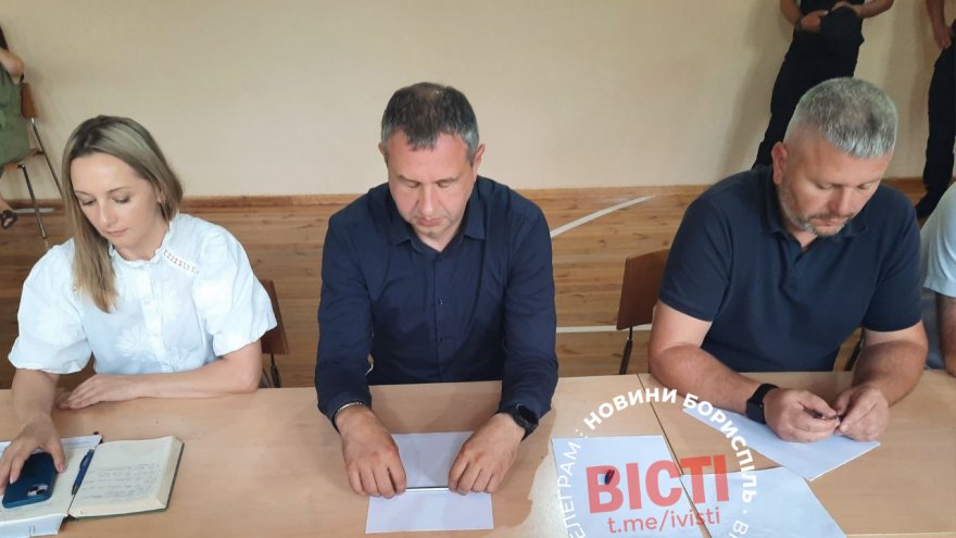 Чи виселять Гірський ліцей назавжи: батьки відвойовують у влади право на навчання дітей у рідних стінах Чи виселять Гірський ліцей назавжи: батьки відвойовують у влади право на навчання дітей у рідних стінах