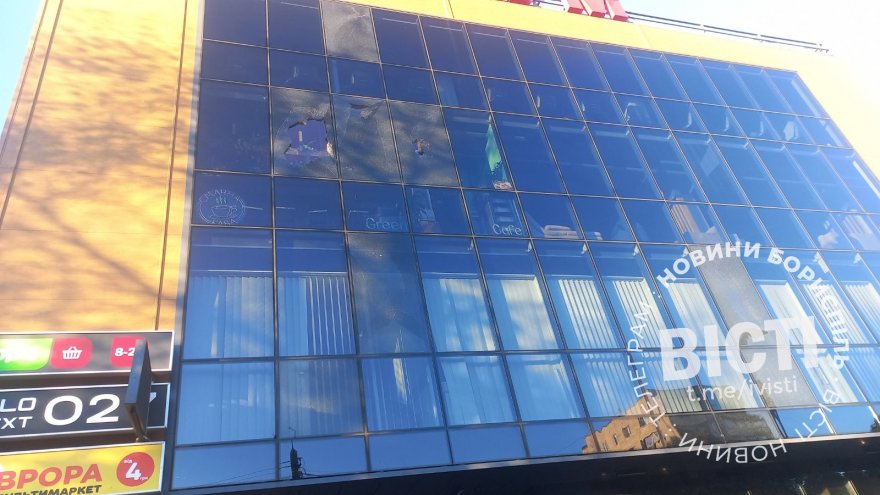 Бориспіль 3 вересня: після ворожої атаки — влучання, пожежа та постраждалі